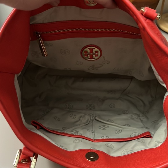 Tory Burch Amanda leather bag - Picture 8 of 11